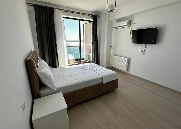 Vlad Summer 62 Apartment