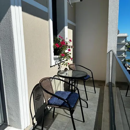 Vlad Summer 62 Apartment